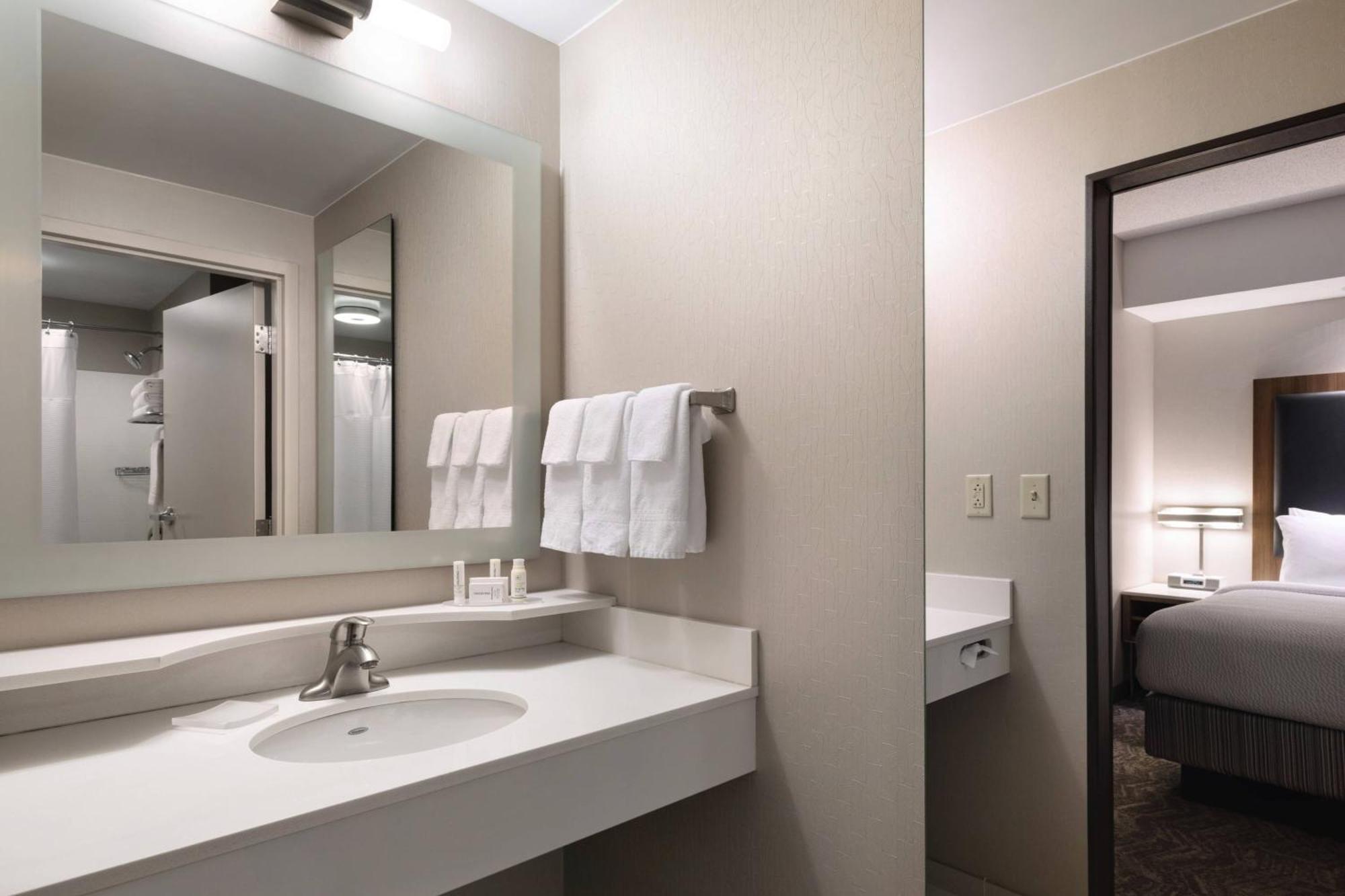 Hotel Springhill By Marriott Syracuse Carrier Circle